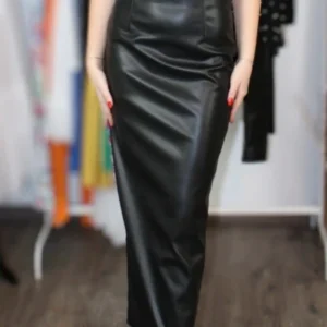 Bőrhatású fekete hosszú szoknya