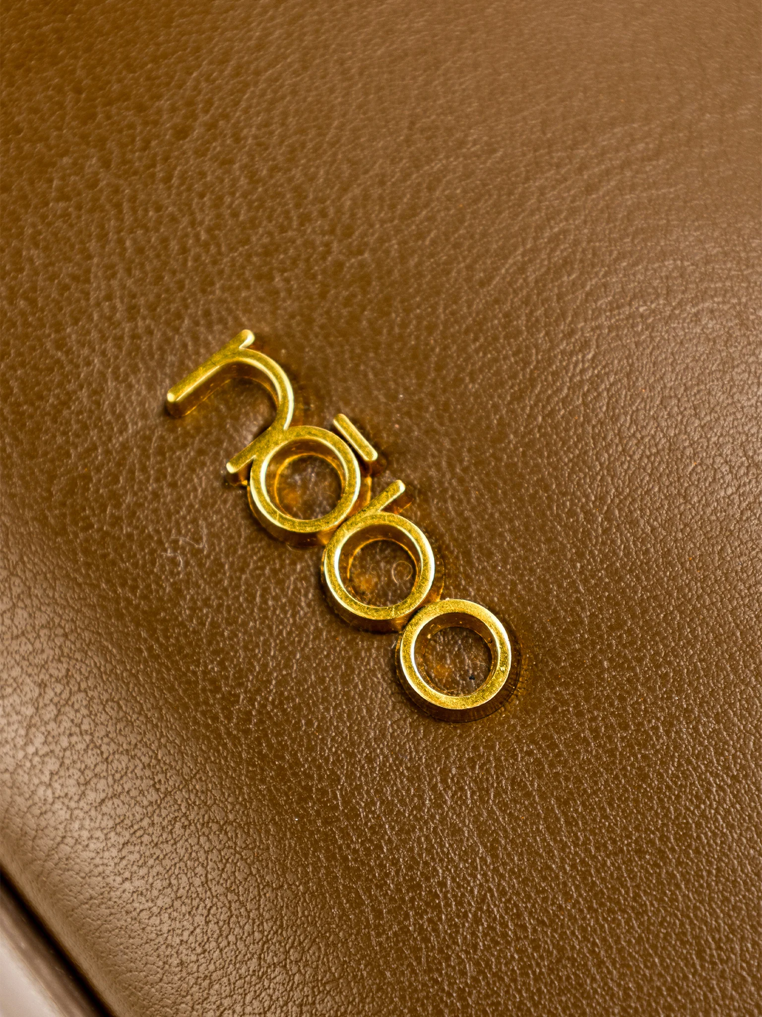 Nobo barna vintage stílusú táska szabályozható vállpánttal - Image 7