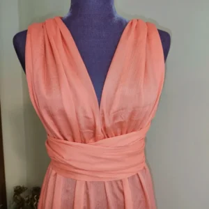 Barack színű, enyhén áttetsző infinity ruha