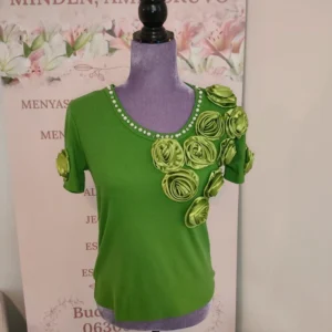 Zöld, rugalmas, extra rózsás nyári felső